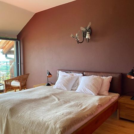 Bnb Belle5 Vully-les-Lacs Exteriör bild
