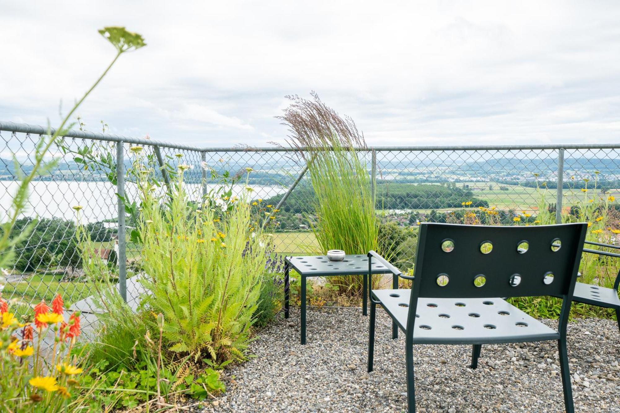 Bnb Belle5 Vully-les-Lacs Exteriör bild
